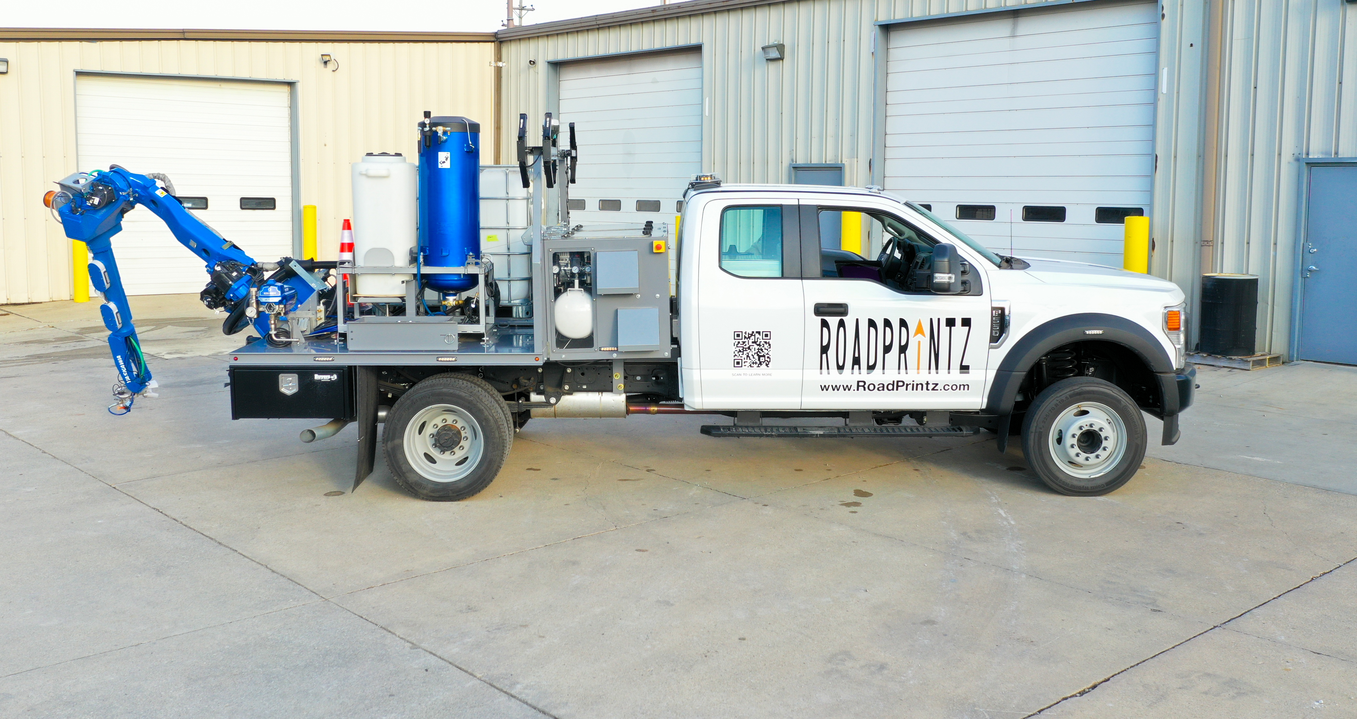 electra painting a bus lane